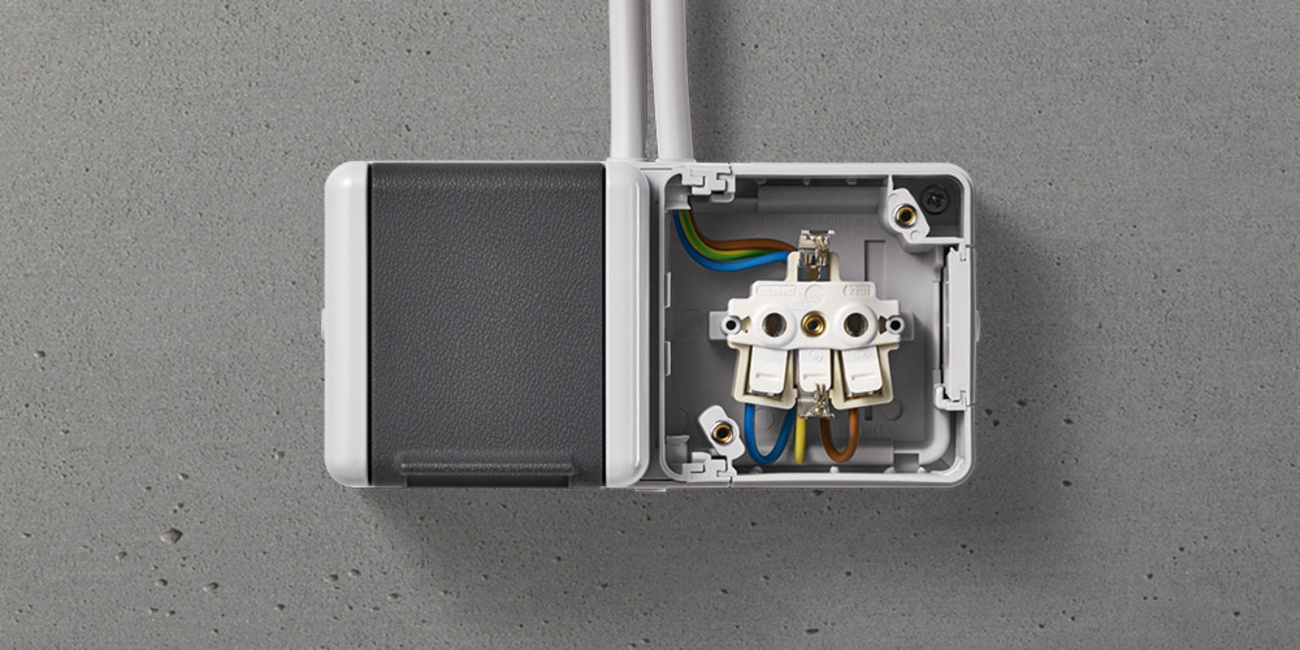 Doppelsteckdose mit Trennsteg bei Elektro-Hamann in Erfurt